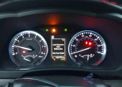 2019 Toyota Highlander Xle z USA, uszkodzony, nr VIN 5TDKZRFH2KS553328